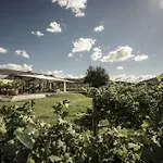 فندق Malat Weingut Und 4*