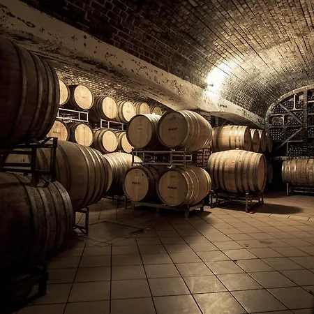 Malat Weingut Und